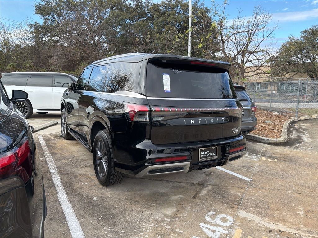 2025 INFINITI QX80 PURE