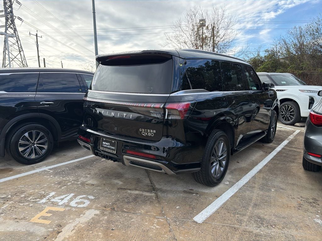 2025 INFINITI QX80 PURE