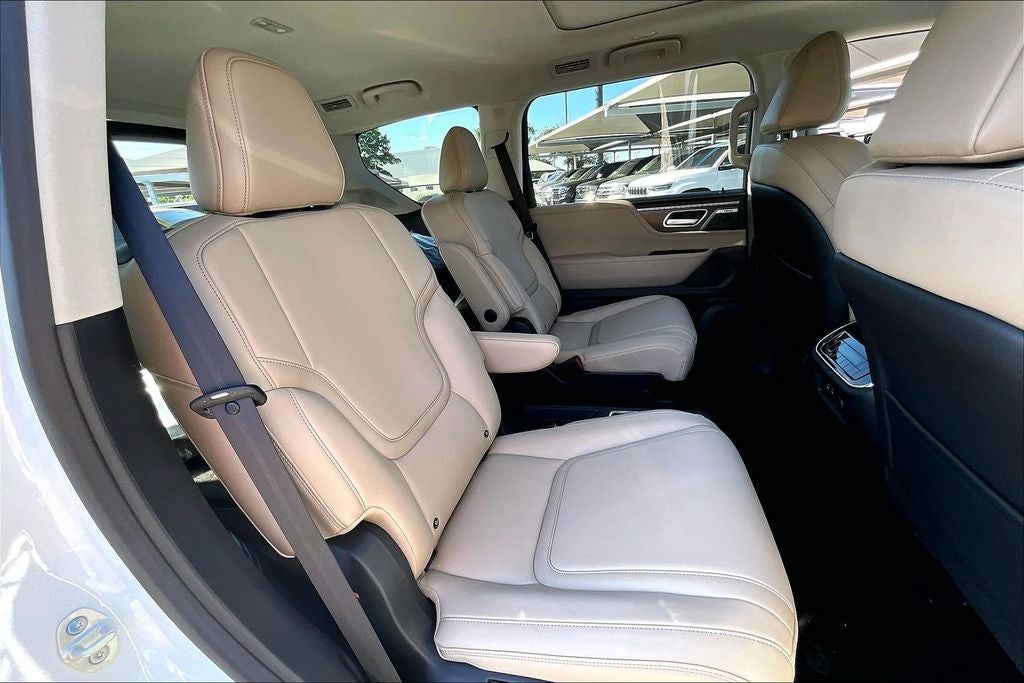 2026 INFINITI QX80 PURE
