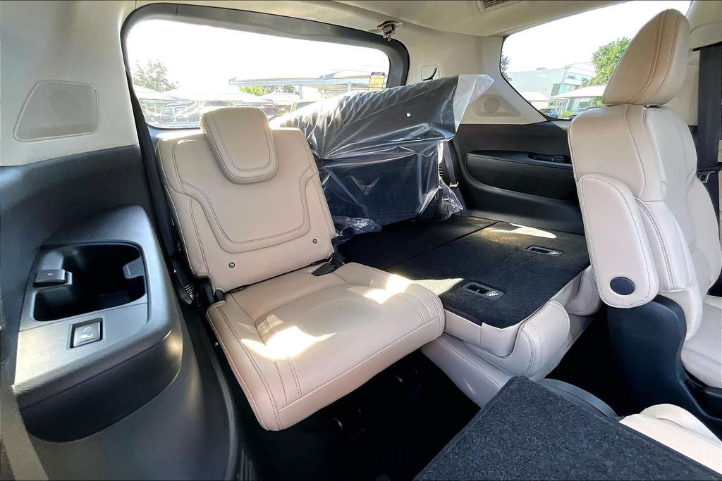 2026 INFINITI QX80 PURE