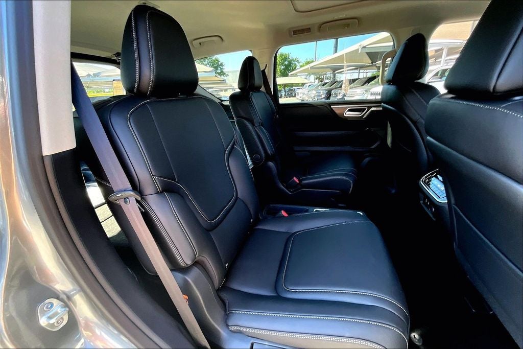 2026 INFINITI QX80 PURE