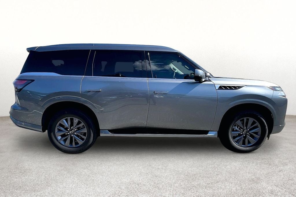 2026 INFINITI QX80 PURE