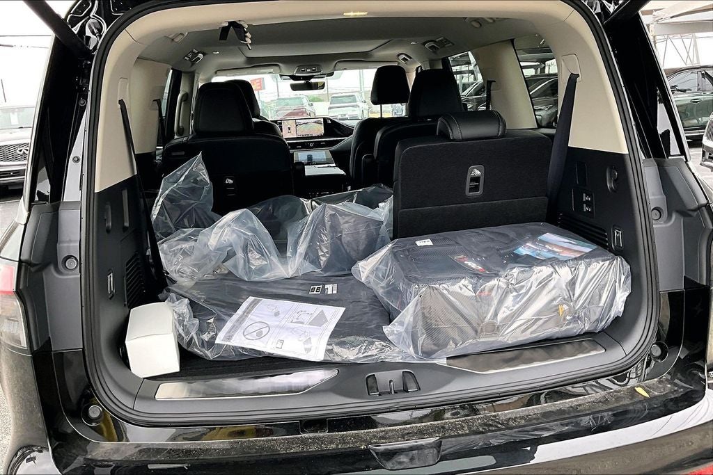 2026 INFINITI QX80 PURE