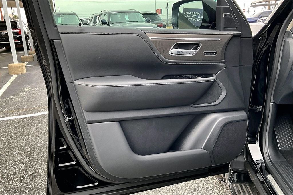 2026 INFINITI QX80 PURE