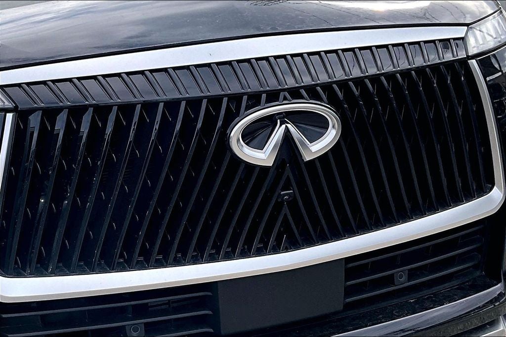 2025 INFINITI QX80 PURE