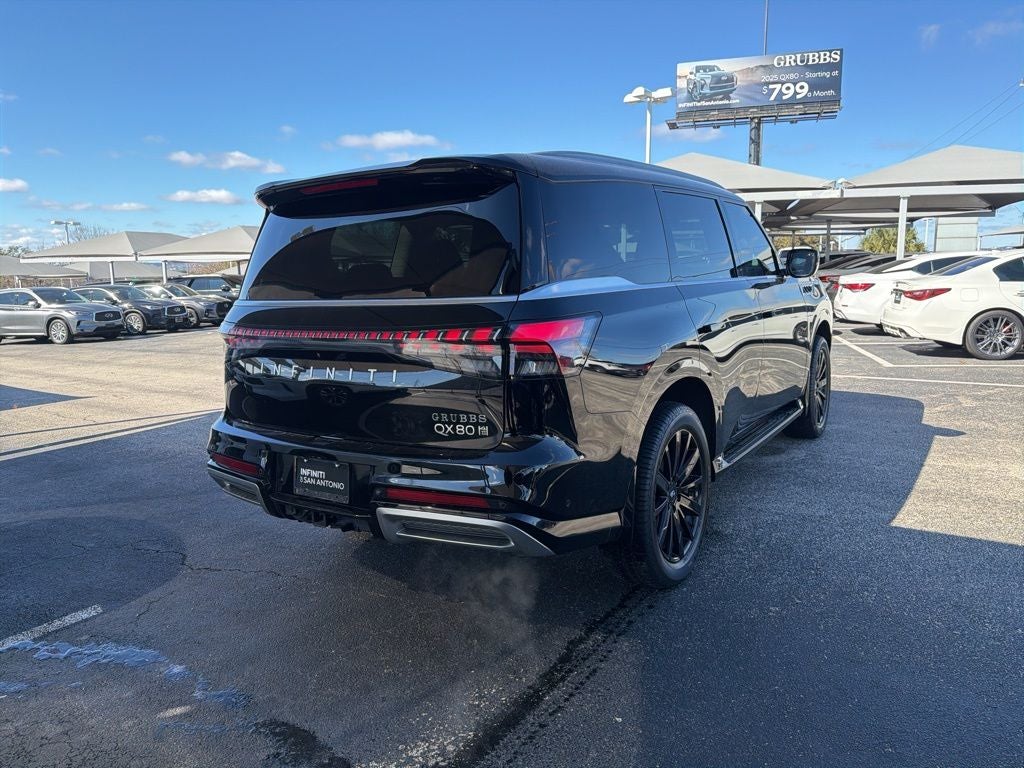 2025 INFINITI QX80 PURE