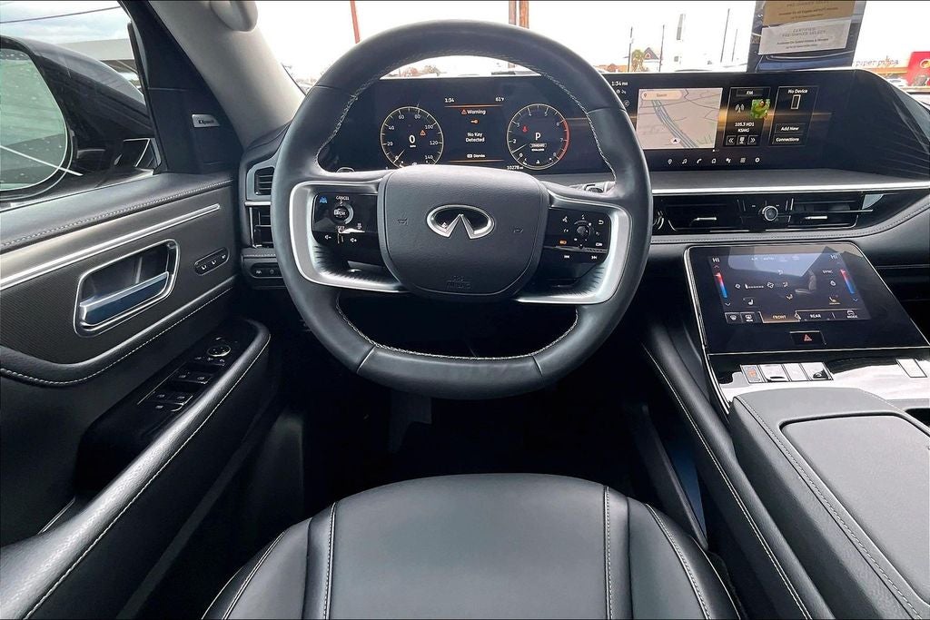 2025 INFINITI QX80 PURE