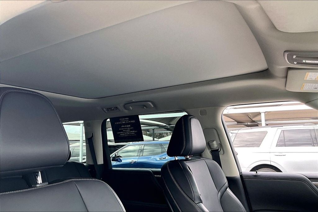 2025 INFINITI QX80 PURE