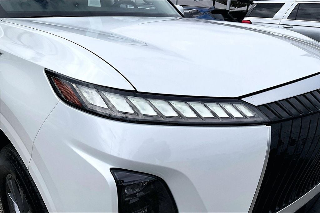 2025 INFINITI QX80 PURE