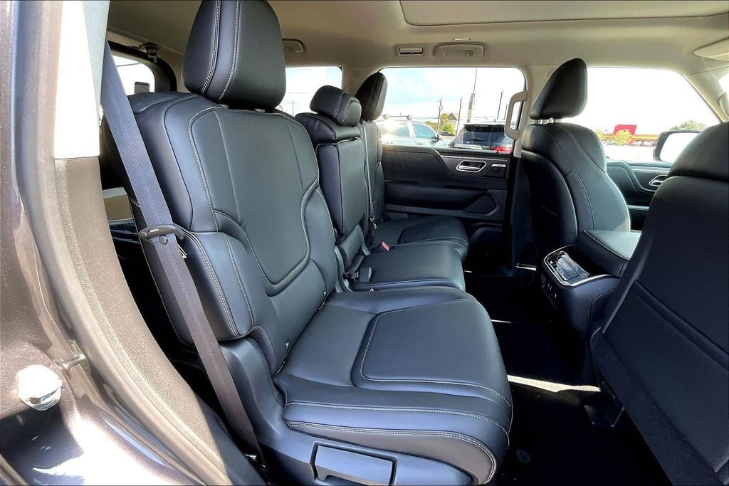 2026 INFINITI QX80 PURE