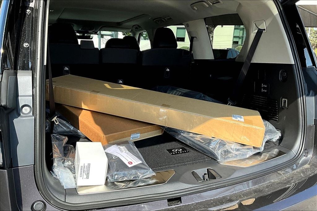 2026 INFINITI QX80 PURE