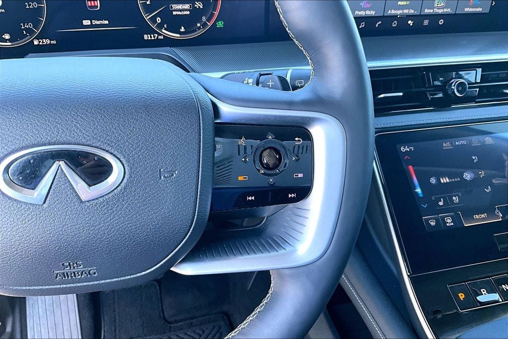 2025 INFINITI QX80 LUXE