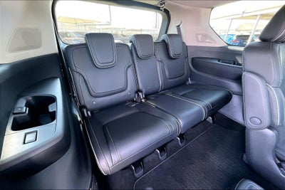 2025 INFINITI QX80 LUXE