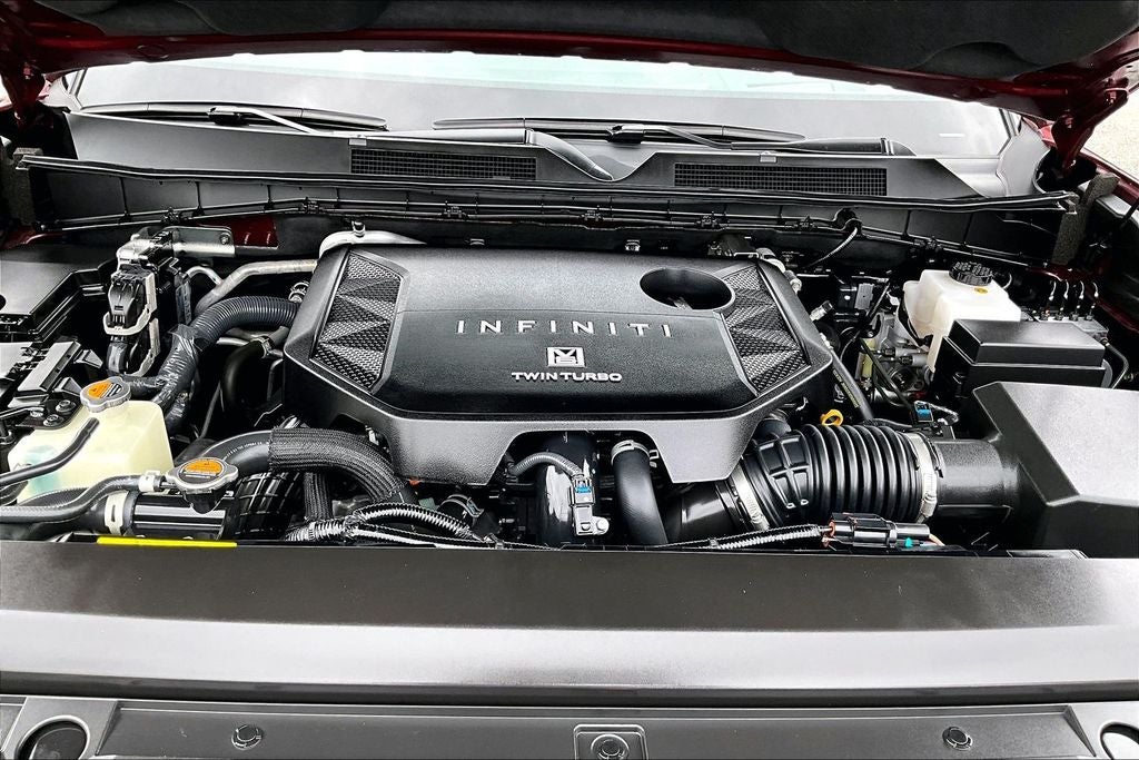 2025 INFINITI QX80 LUXE