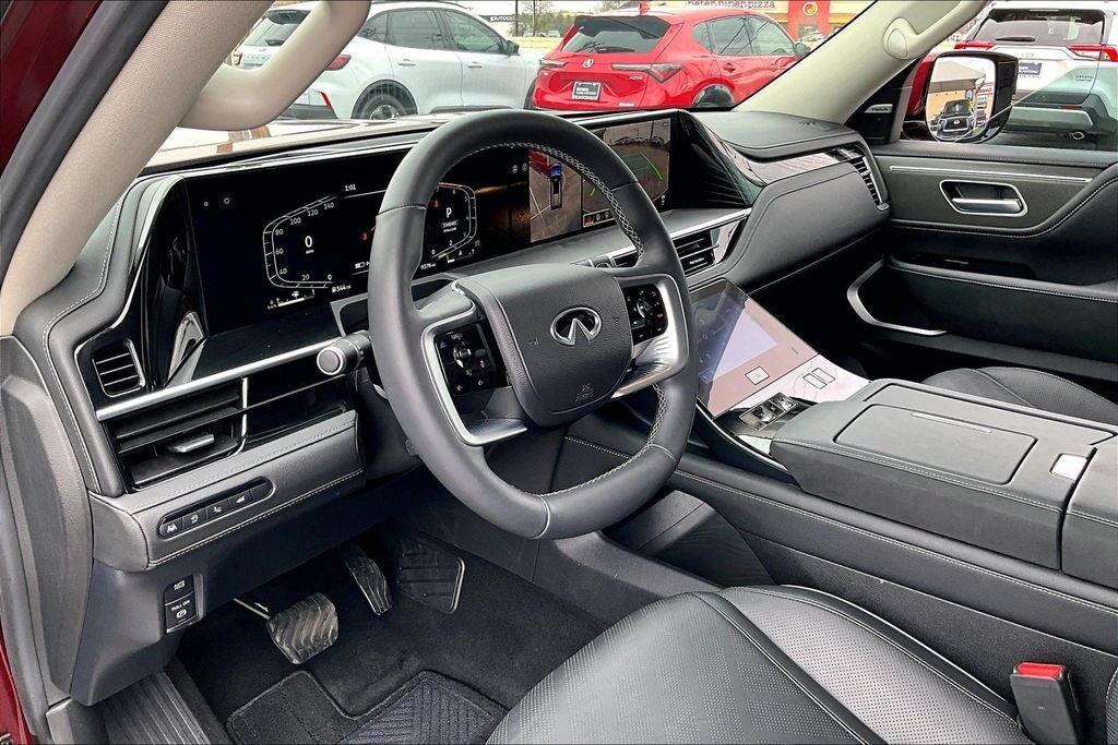 2025 INFINITI QX80 LUXE