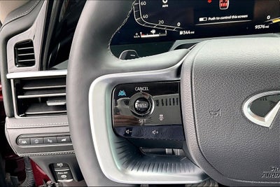 2025 INFINITI QX80 LUXE