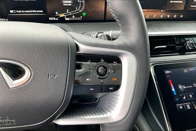 2025 INFINITI QX80 LUXE