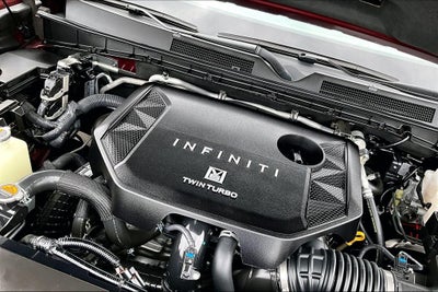 2025 INFINITI QX80 LUXE