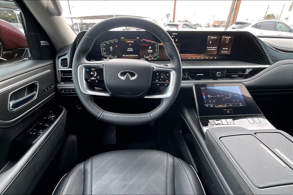 2025 INFINITI QX80 LUXE