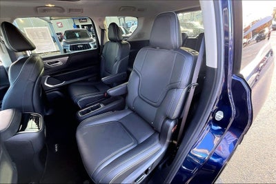 2025 INFINITI QX80 LUXE