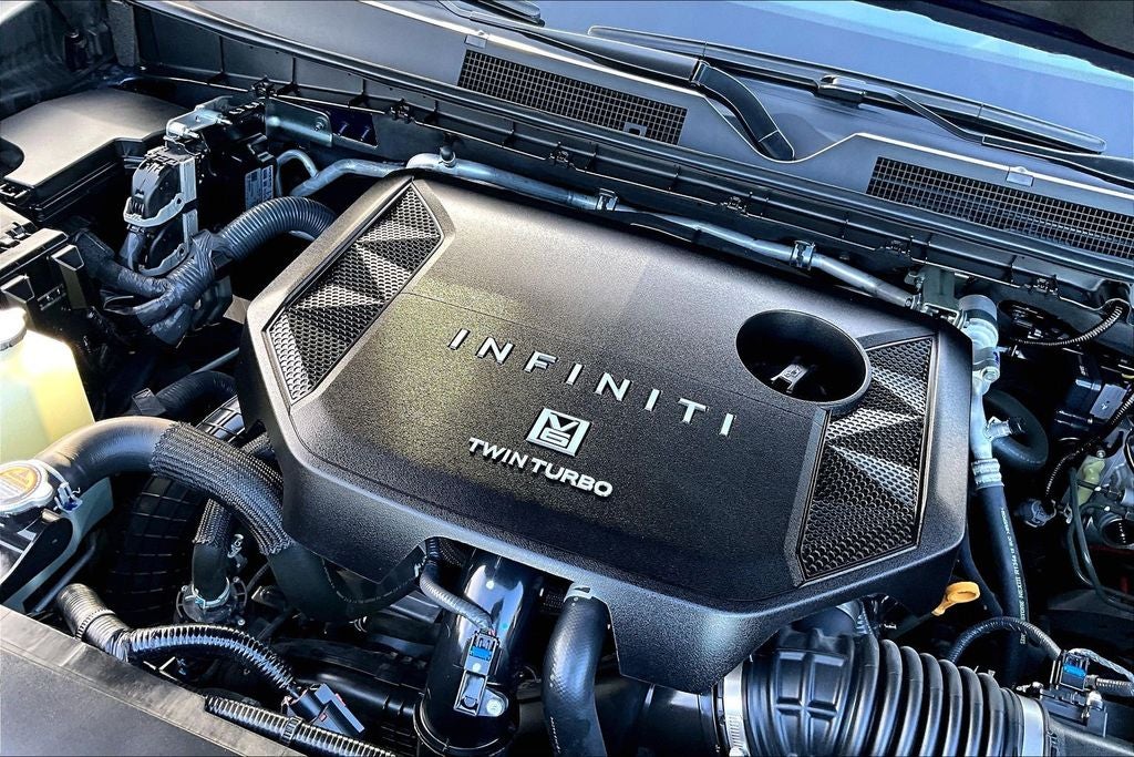 2025 INFINITI QX80 LUXE