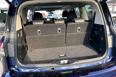 2025 INFINITI QX80 LUXE