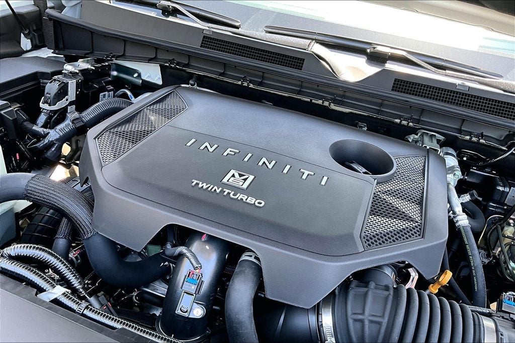 2027 INFINITI QX80 LUXE