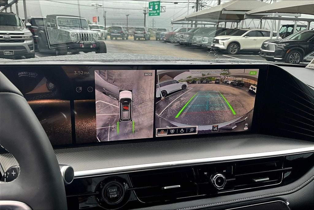 2026 INFINITI QX80 LUXE