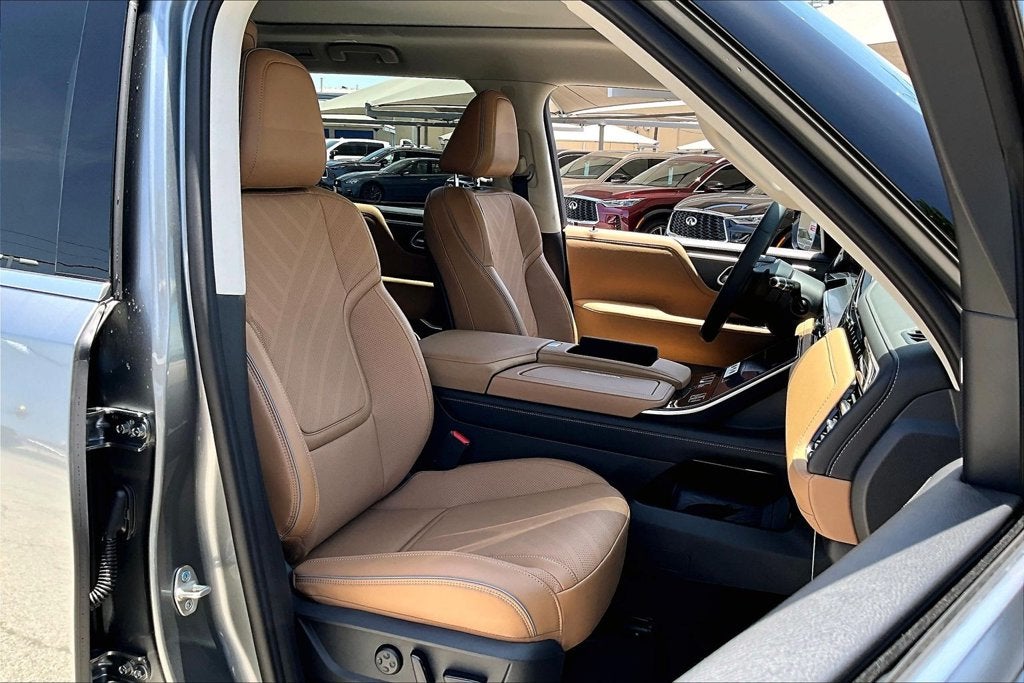 2027 INFINITI QX80 LUXE