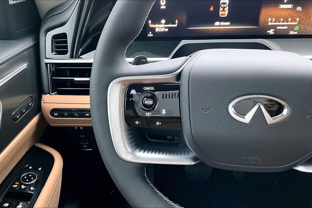 2026 INFINITI QX80 LUXE