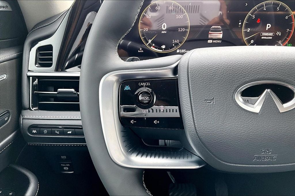 2026 INFINITI QX80 LUXE