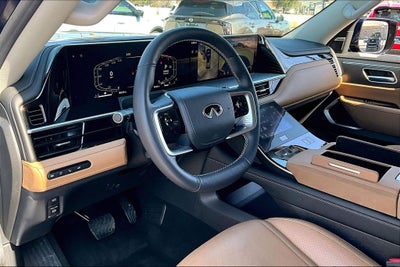 2025 INFINITI QX80 LUXE