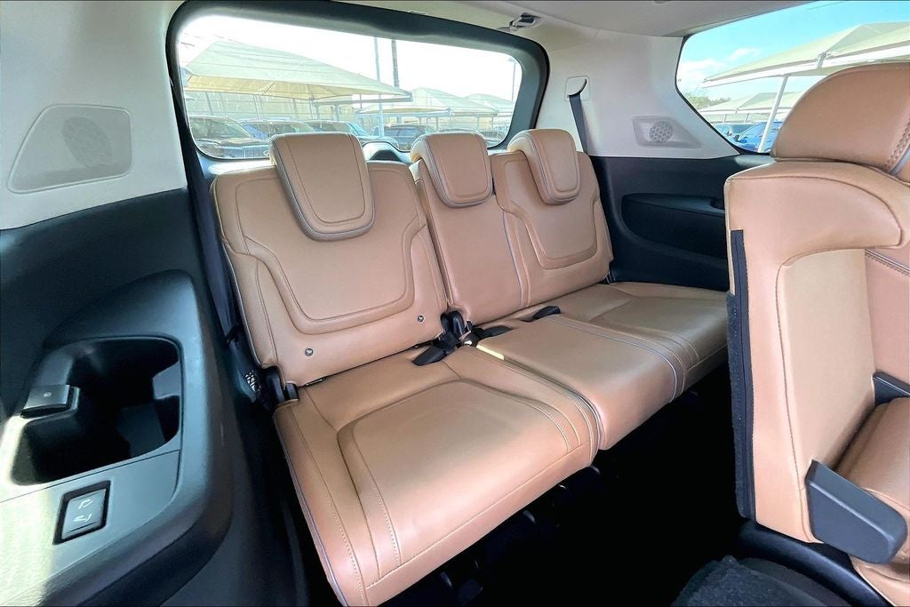 2025 INFINITI QX80 LUXE