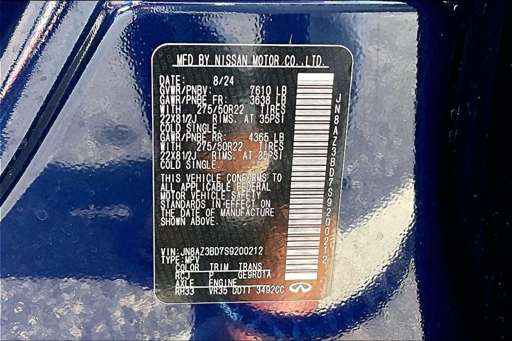 2025 INFINITI QX80 LUXE