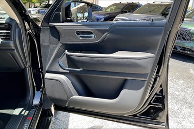 2027 INFINITI QX80 LUXE