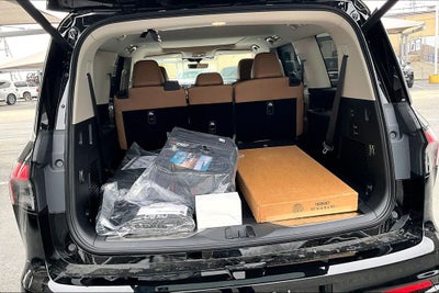 2026 INFINITI QX80 LUXE