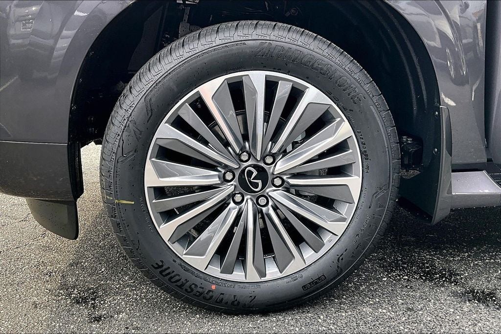 2026 INFINITI QX80 LUXE