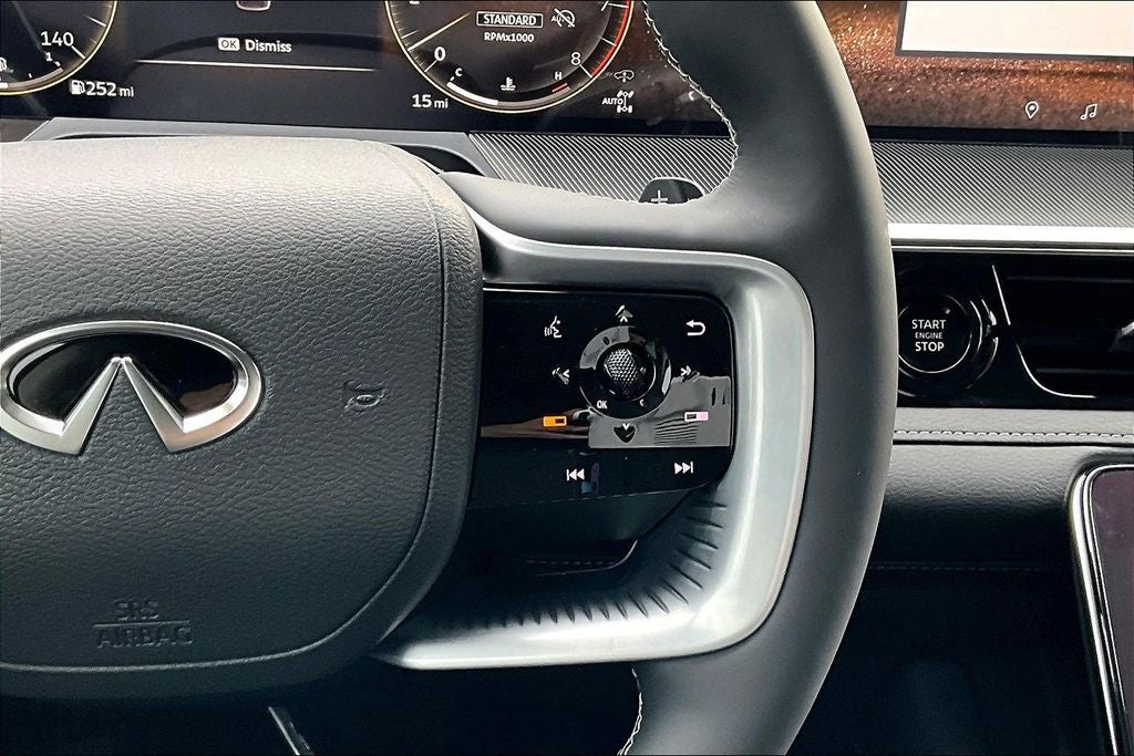 2026 INFINITI QX80 LUXE