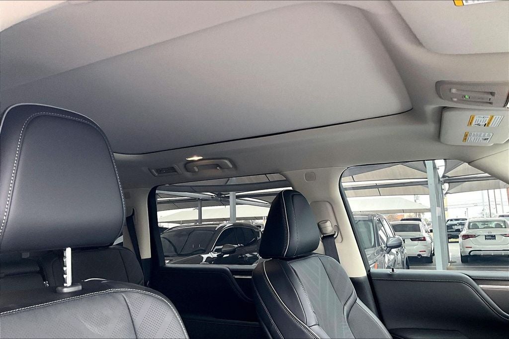 2026 INFINITI QX80 LUXE