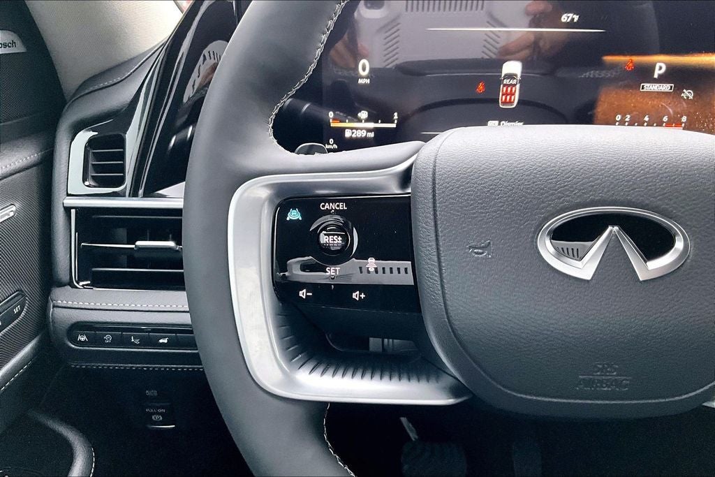 2026 INFINITI QX80 LUXE