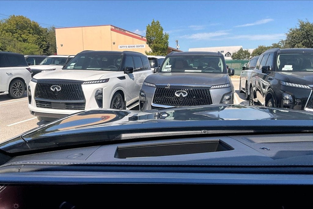 2027 INFINITI QX80 AUTOGRAPH