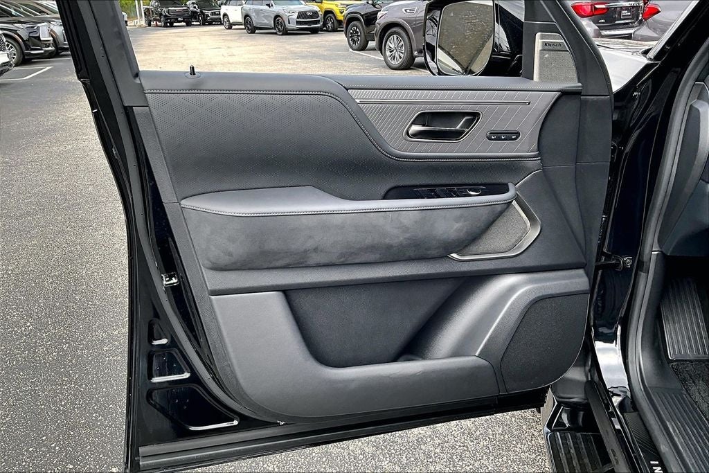 2026 INFINITI QX80 AUTOGRAPH