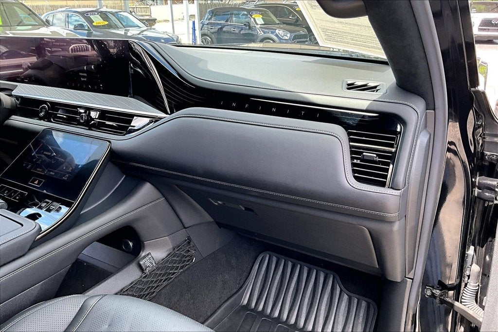 2027 INFINITI QX80 AUTOGRAPH