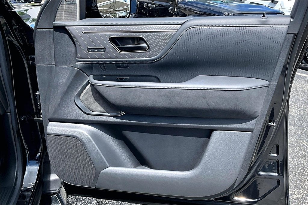 2027 INFINITI QX80 AUTOGRAPH