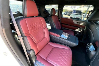 2027 INFINITI QX80 AUTOGRAPH