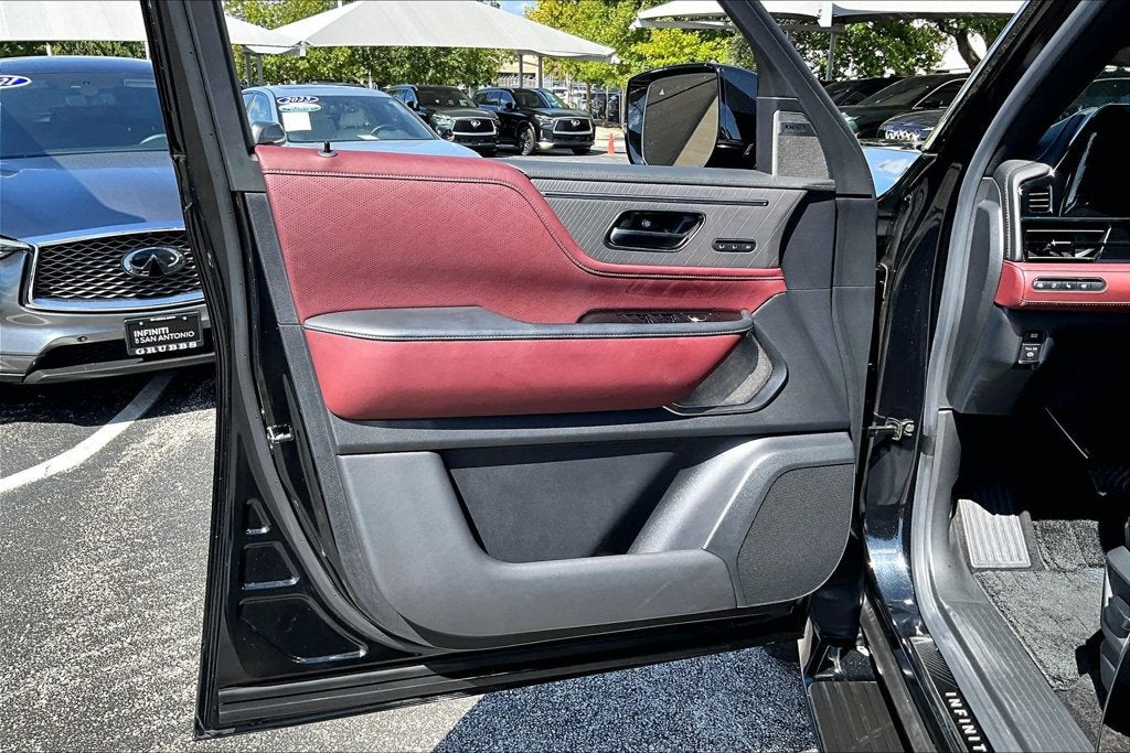 2025 INFINITI QX80 AUTOGRAPH