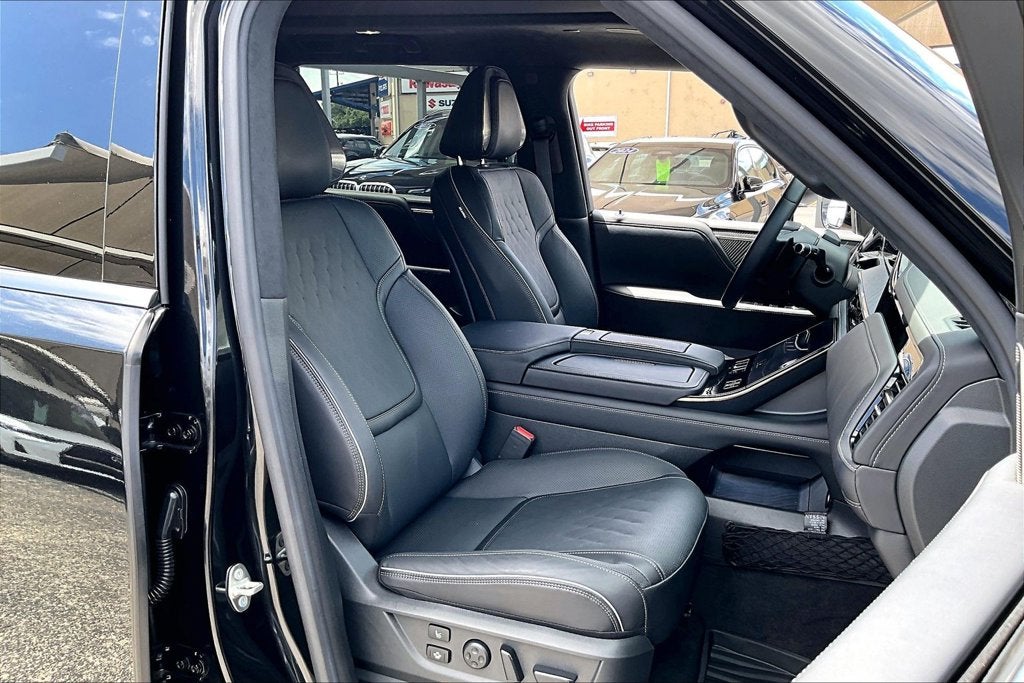 2027 INFINITI QX80 AUTOGRAPH