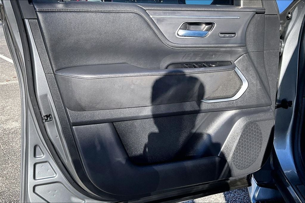 2025 INFINITI QX80 SENSORY