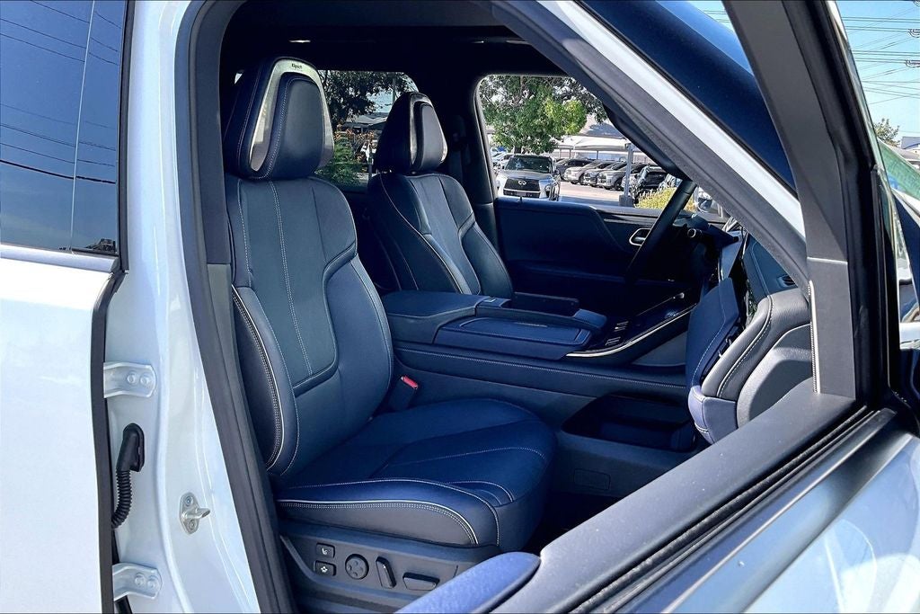2026 INFINITI QX80 SPORT