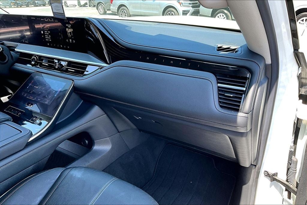 2025 INFINITI QX80 SENSORY